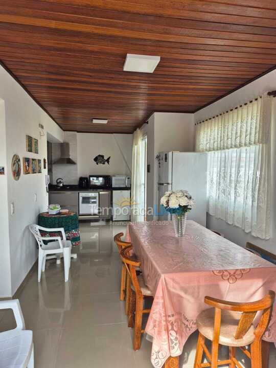 Apartamento para aluguel de temporada em Florianopolis (Praia dos Ingleses)