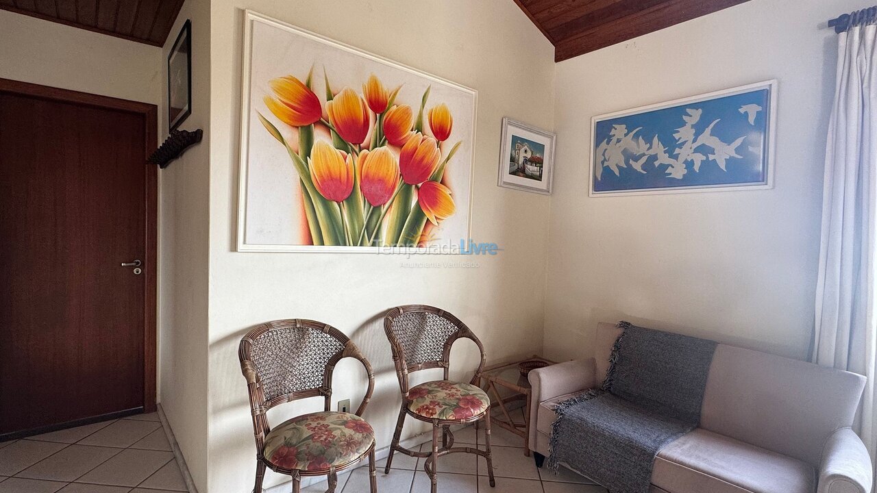 Apartamento para aluguel de temporada em Florianópolis (Jurere Tradicional)