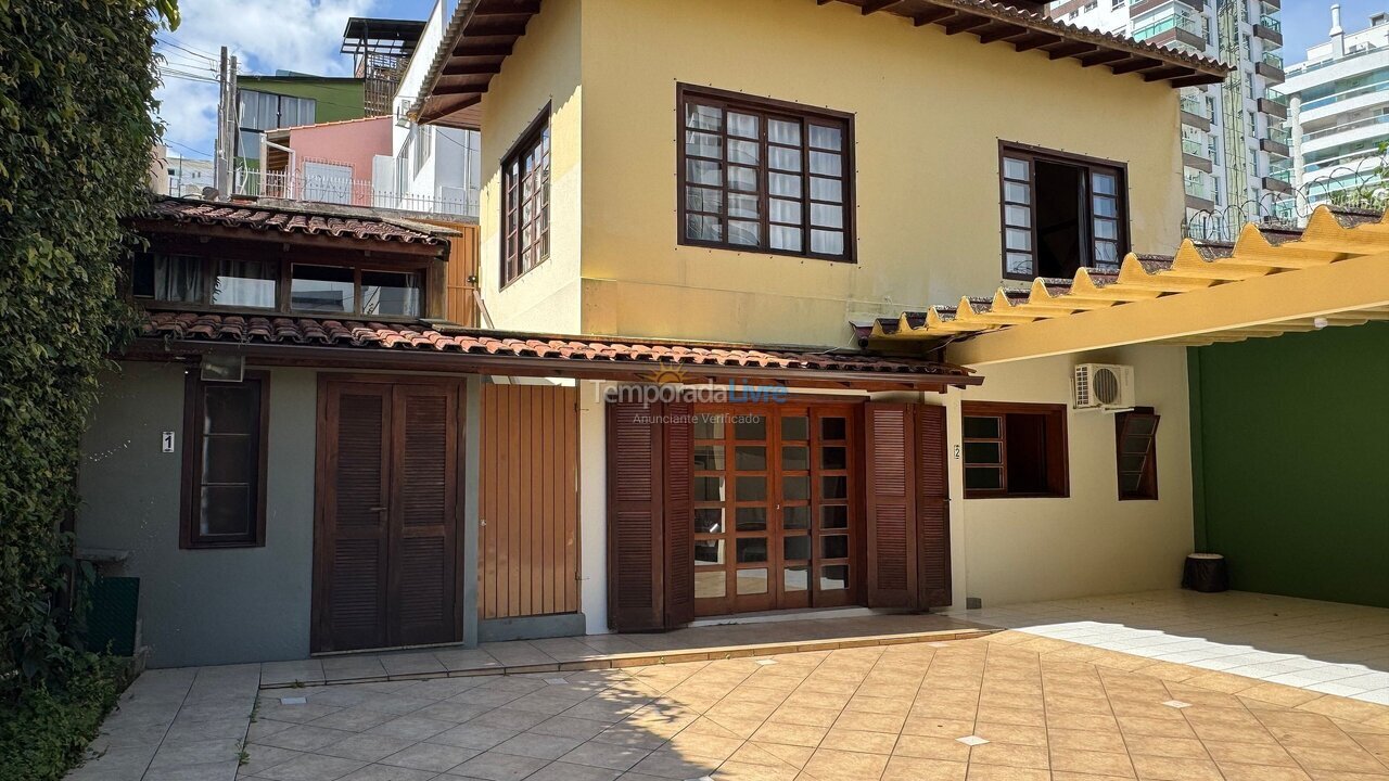 Apartamento para aluguel de temporada em Florianópolis (Centro)