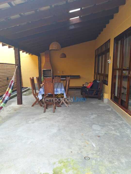 Casa para aluguel de temporada em São Sebastião (Camburi)