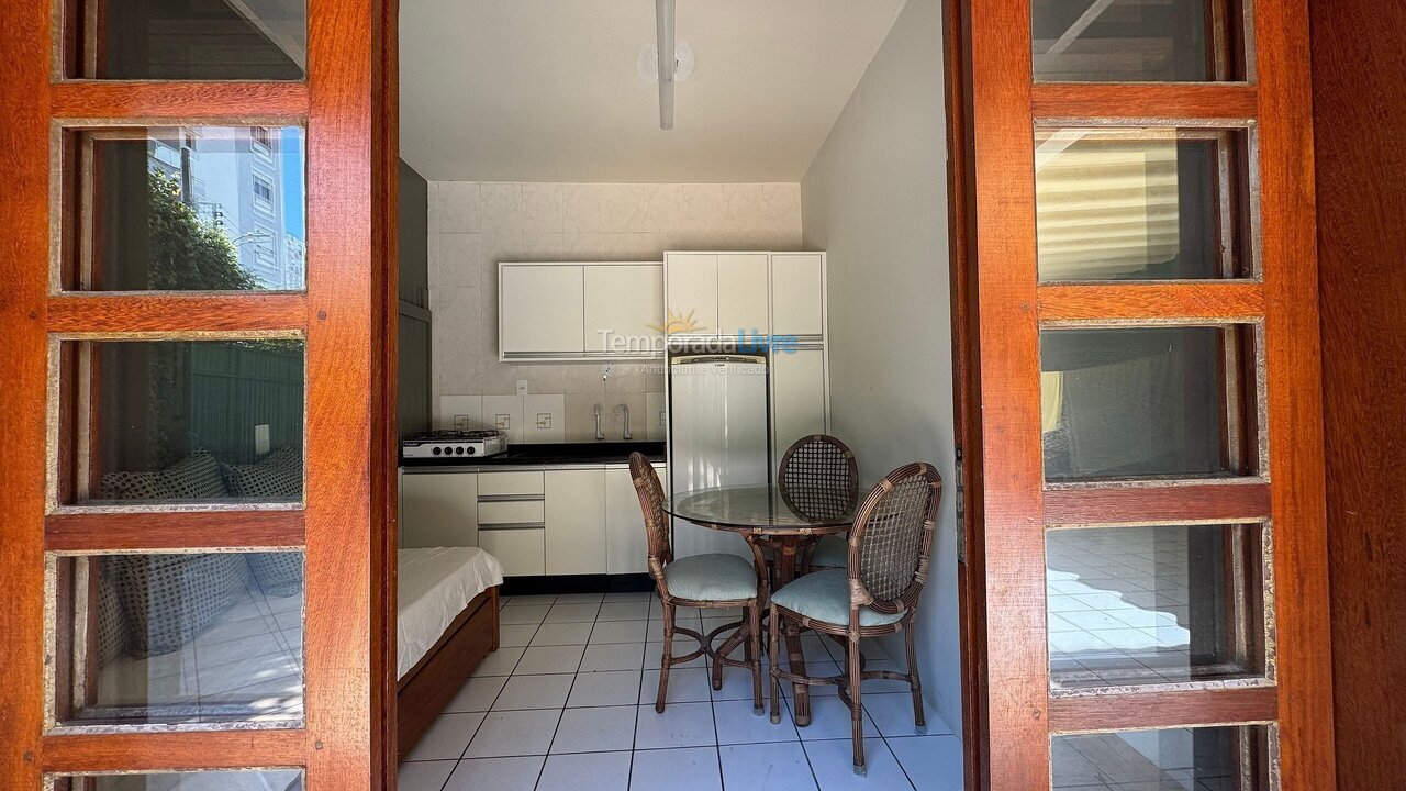 Apartamento para aluguel de temporada em Florianópolis (Centro)