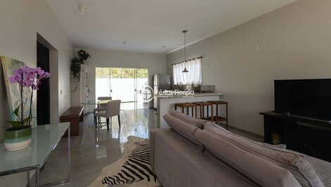 Casa con piscina a tan solo 5 minutos de la playa