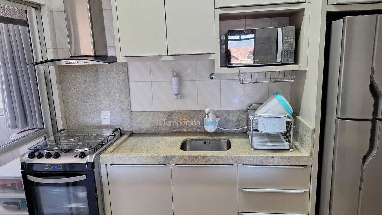 Apartamento para aluguel de temporada em Bombinhas (Praia de Zimbros)