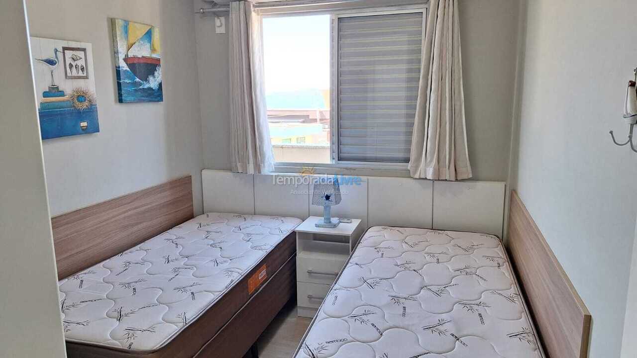 Apartamento para aluguel de temporada em Bombinhas (Praia de Zimbros)