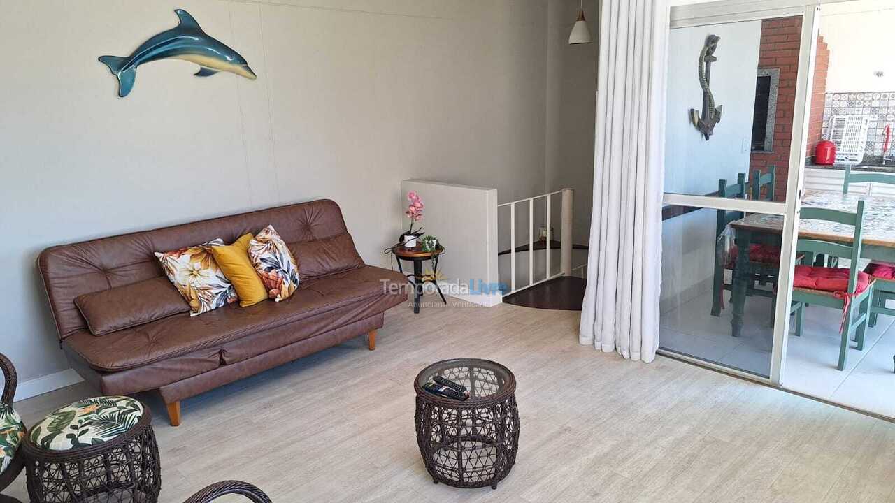 Apartamento para aluguel de temporada em Bombinhas (Praia de Zimbros)