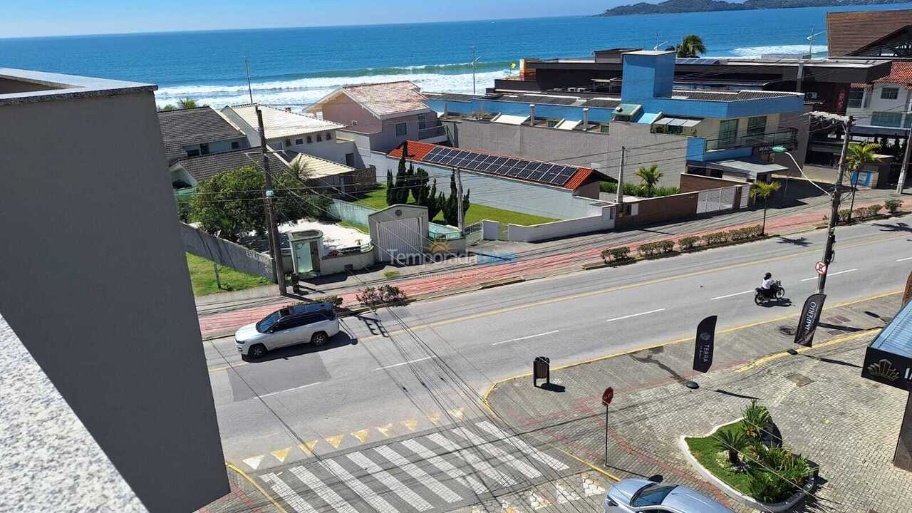 Apartamento para aluguel de temporada em Bombinhas (Praia de Zimbros)