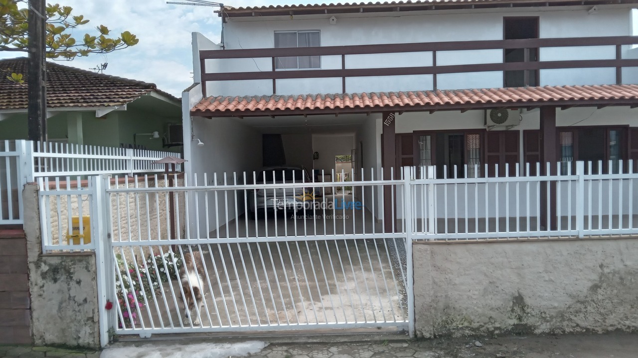 Casa para alquiler de vacaciones em São Francisco do Sul (Enseada)
