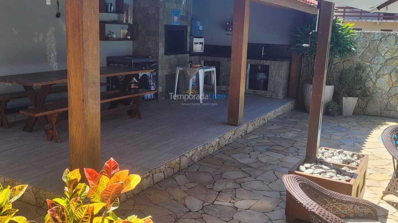 Casa para aluguel de temporada em Florianopolis (Campeche)