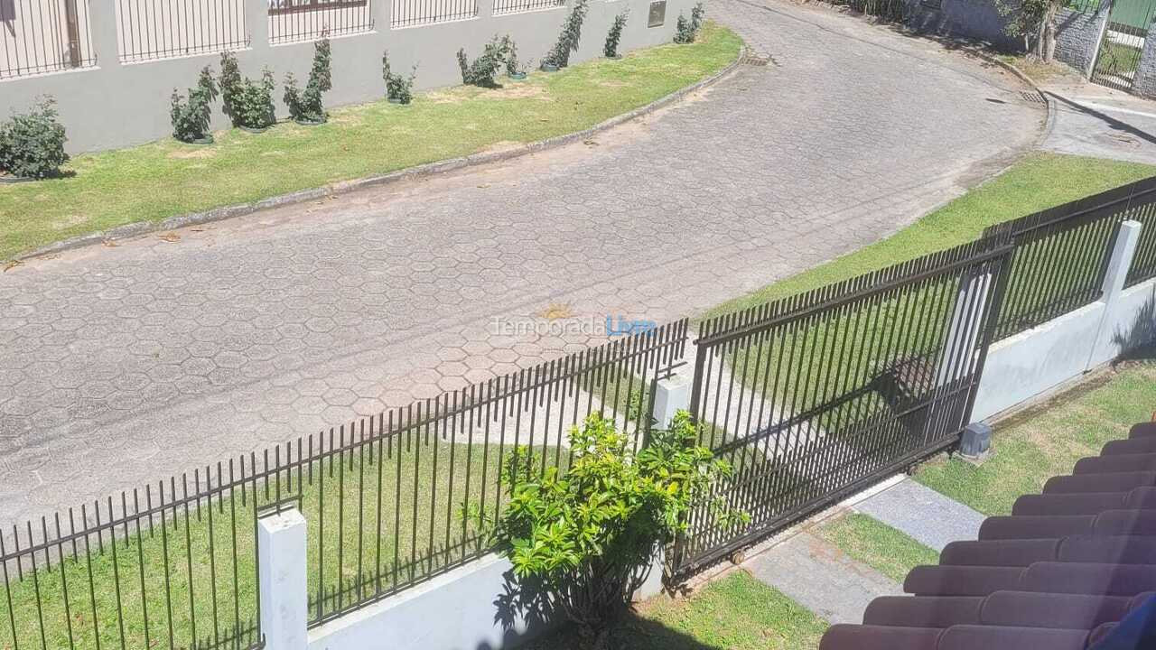 Casa para aluguel de temporada em Florianopolis (Campeche)