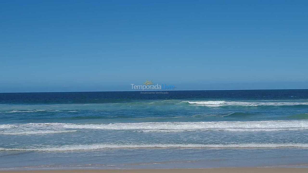 Casa para aluguel de temporada em Florianopolis (Campeche)