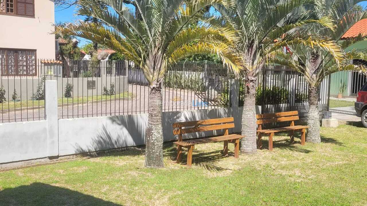 Casa para aluguel de temporada em Florianopolis (Campeche)