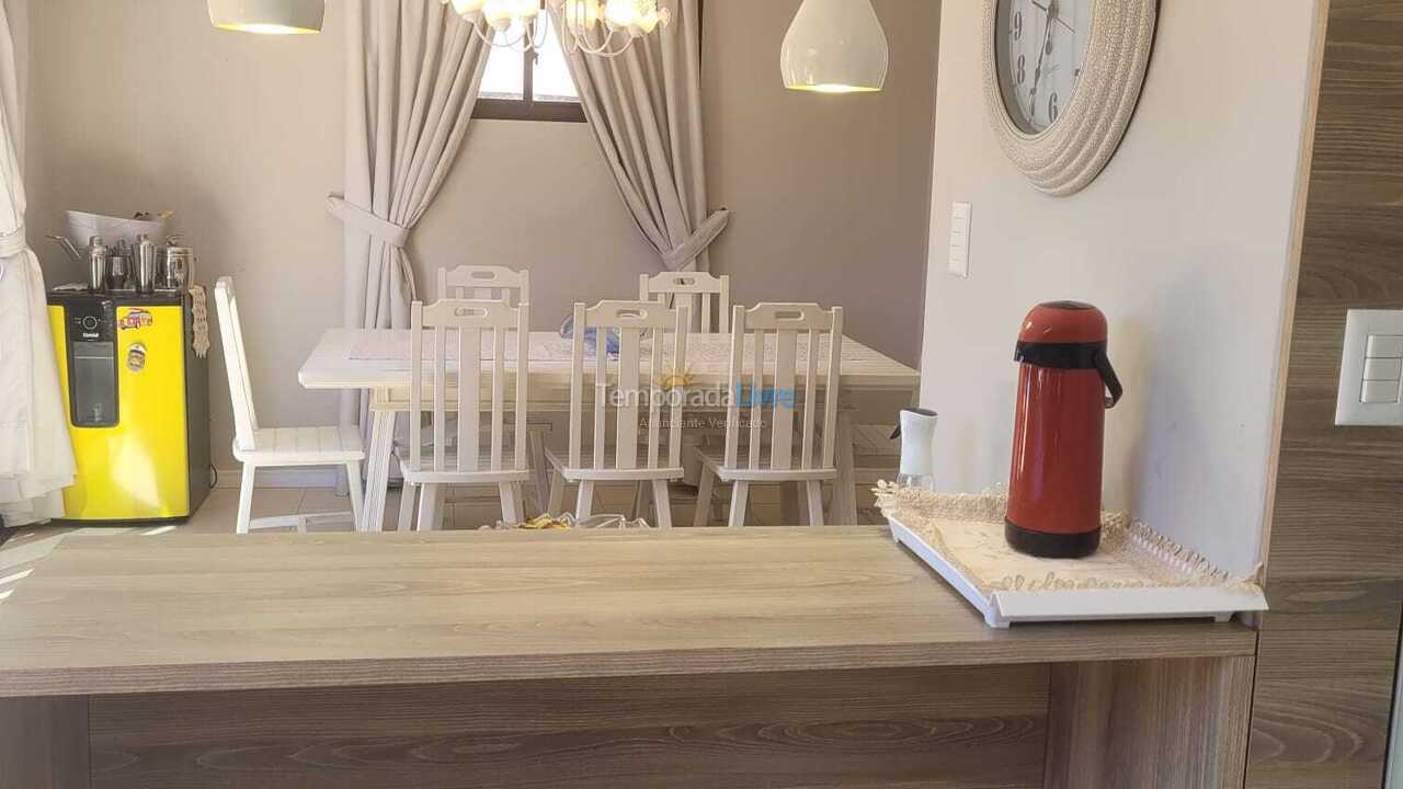 Casa para aluguel de temporada em Florianopolis (Campeche)