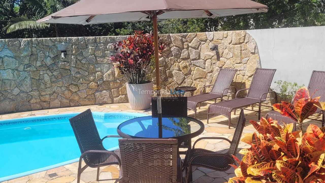 Casa para aluguel de temporada em Florianopolis (Campeche)