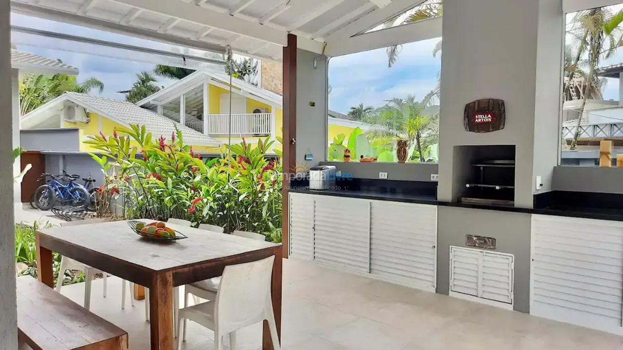 Casa para aluguel de temporada em São Sebastião (Praia da Baleia)