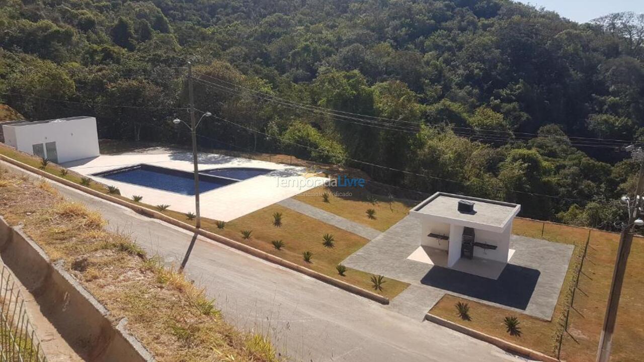 Casa para aluguel de temporada em Capitólio (Escarpas do Lago)