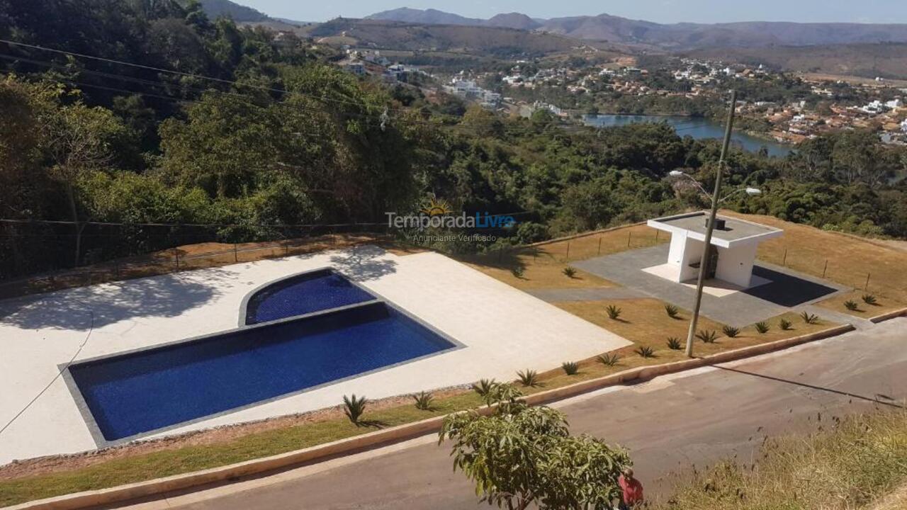 Casa para aluguel de temporada em Capitólio (Escarpas do Lago)