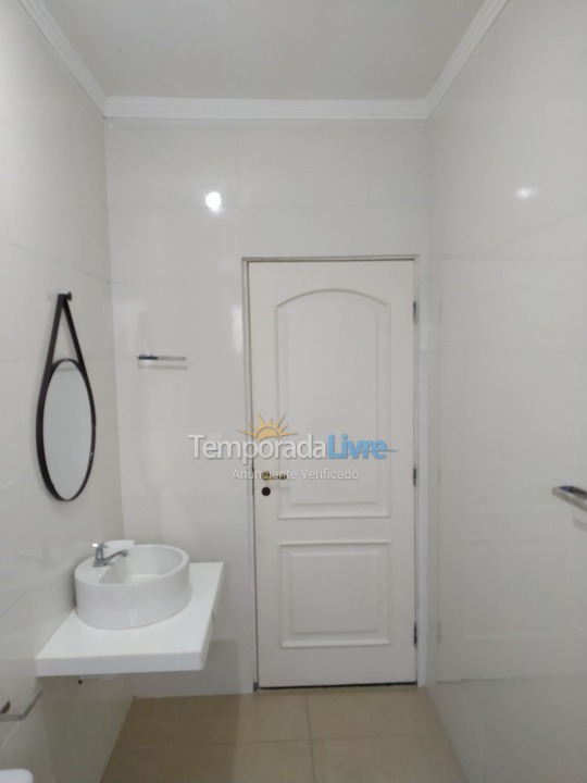 Casa para aluguel de temporada em Ubatuba (Maranduba)