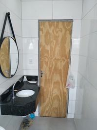 Casa em Ubatuba com piscina - 2 quartos