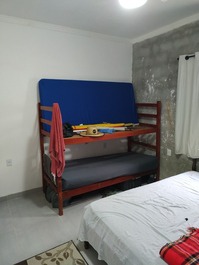 Casa em Ubatuba com piscina - 2 quartos