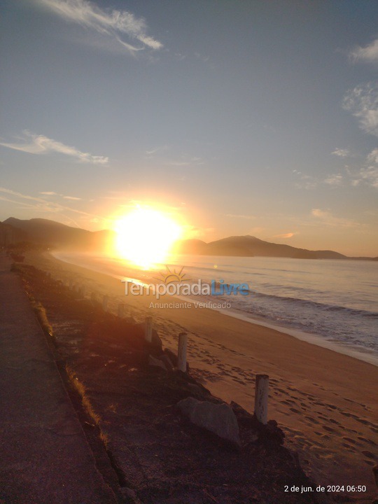 Casa para aluguel de temporada em Caraguatatuba (Massaguaçu)