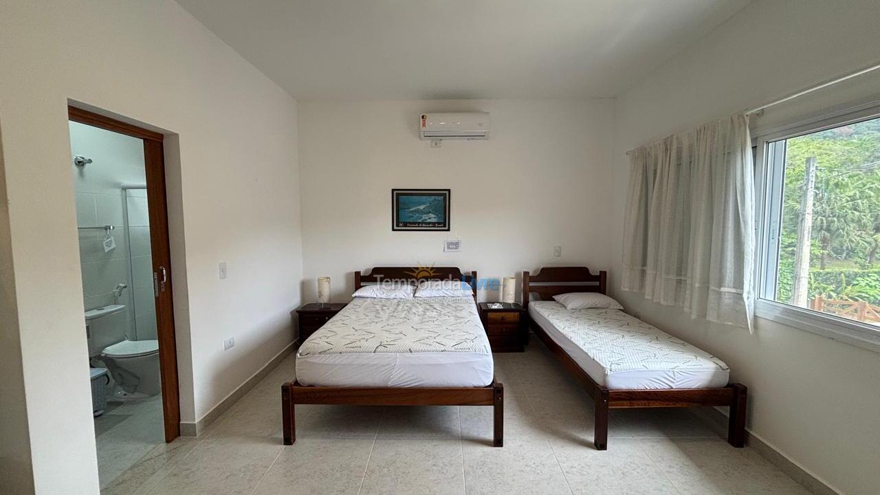 Casa para aluguel de temporada em Ubatuba (Lagoinha)