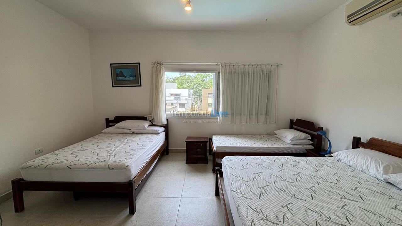 Casa para aluguel de temporada em Ubatuba (Lagoinha)