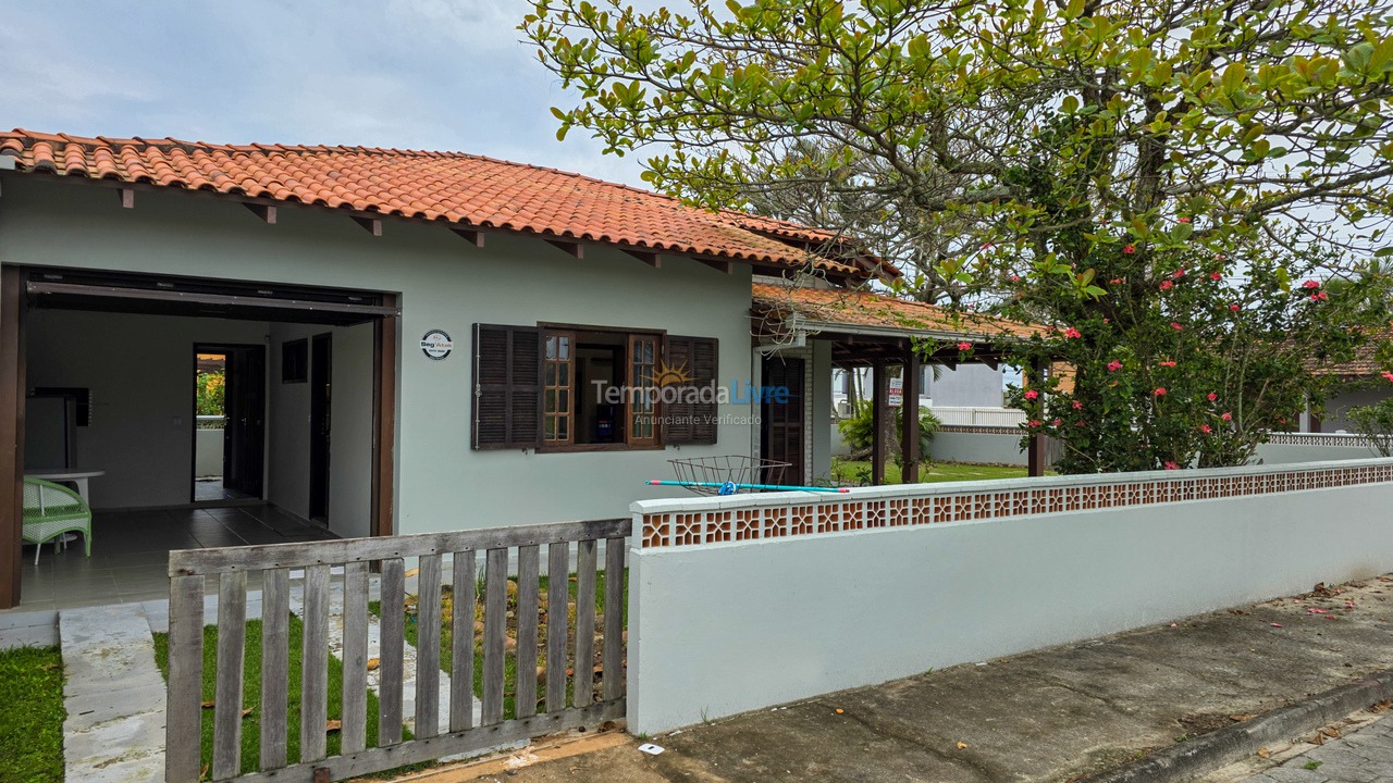 Casa para alquiler de vacaciones em São Francisco do Sul (Itaguaçu)