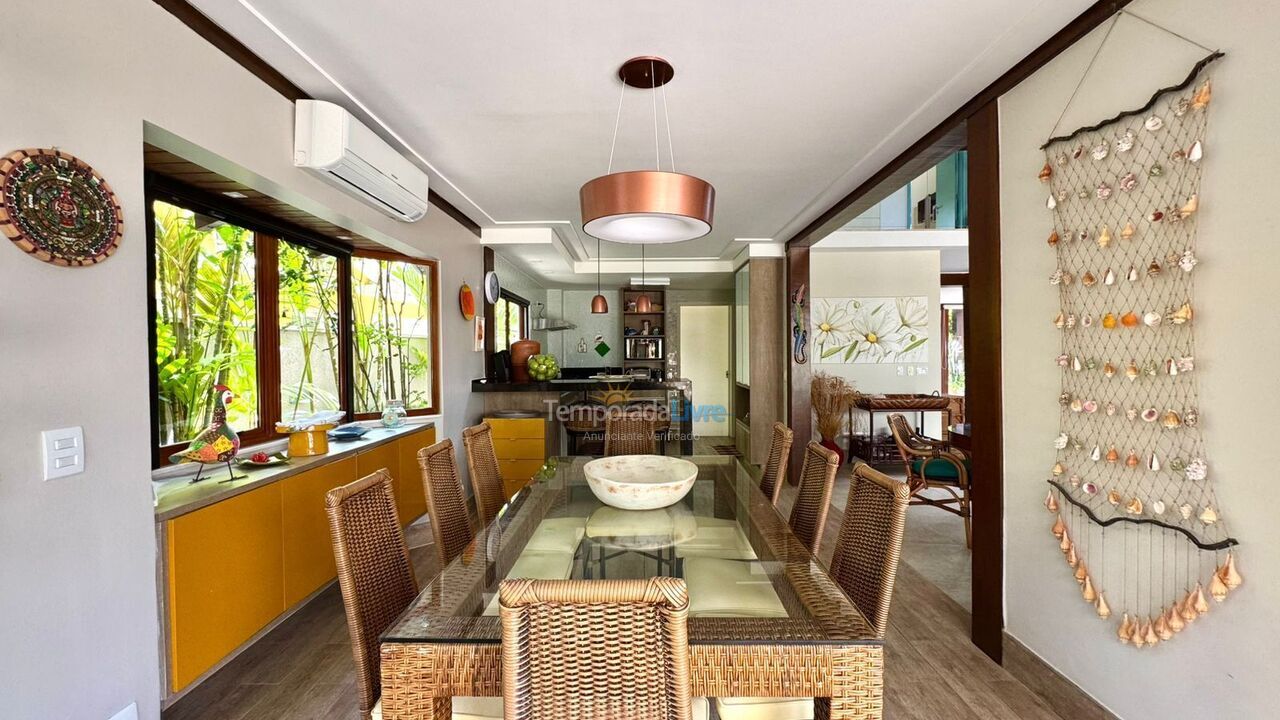 Casa para alquiler de vacaciones em São Sebastião (Praia da Baleia)