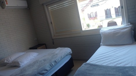 Quarto 2 pra dois a tres pessoas 