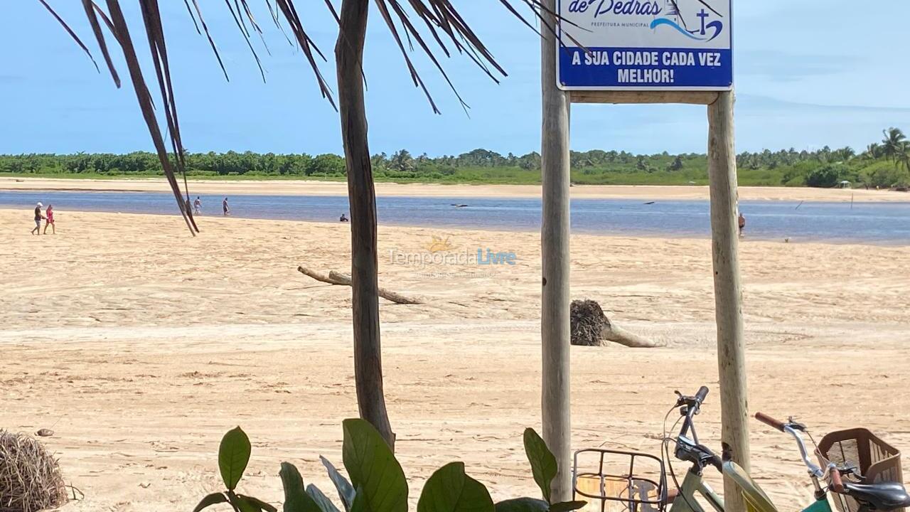 Casa para alquiler de vacaciones em Porto de Pedras (Al Rota dos Milagres)