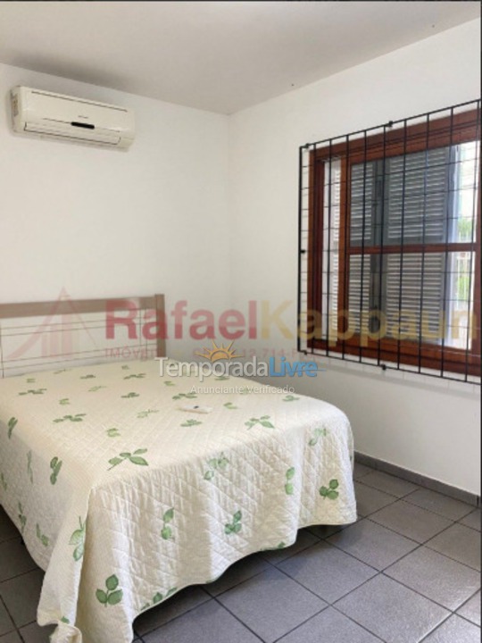 Casa para aluguel de temporada em Florianopolis (Canasvieiras)