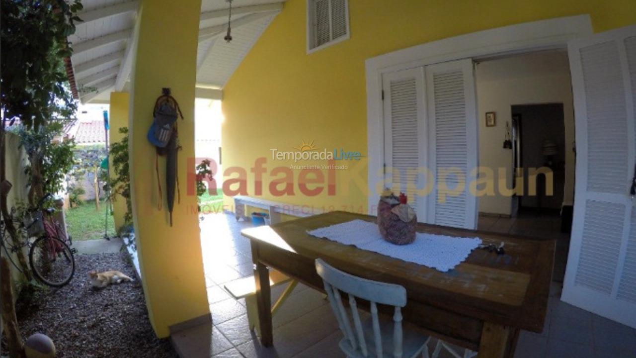 Casa para aluguel de temporada em Florianopolis (Canasvieiras)