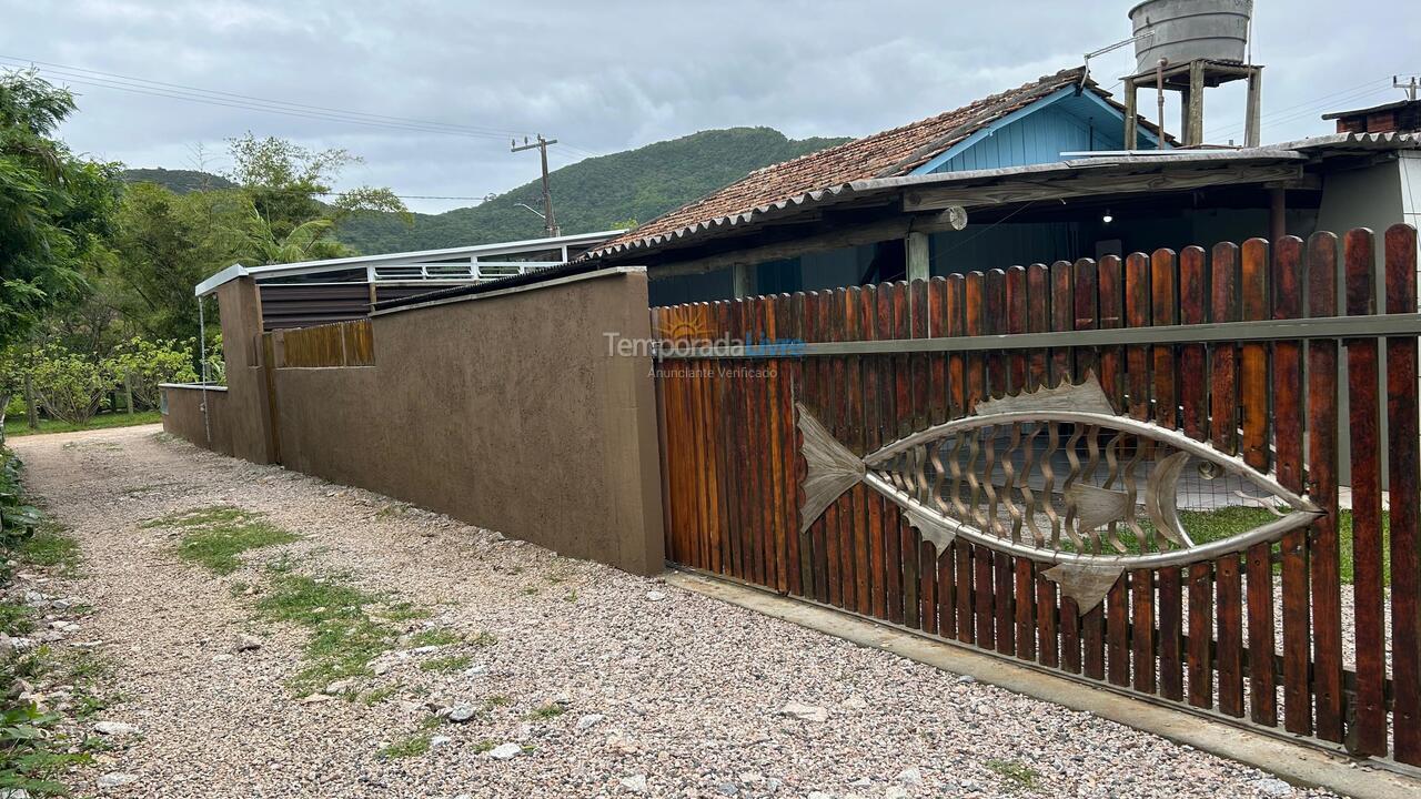 House for vacation rental in Garopaba (Praia da Gamboa)