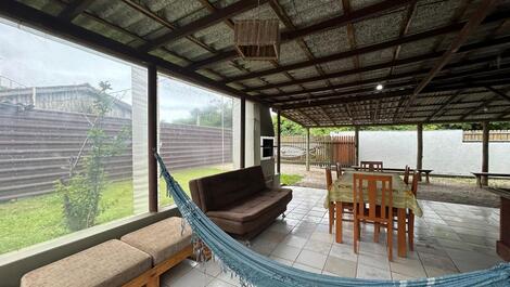 Comfortable house just 150 meters from Gamboa Beach - Garopaba/SC