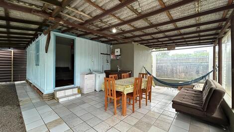 Comfortable house just 150 meters from Gamboa Beach - Garopaba/SC