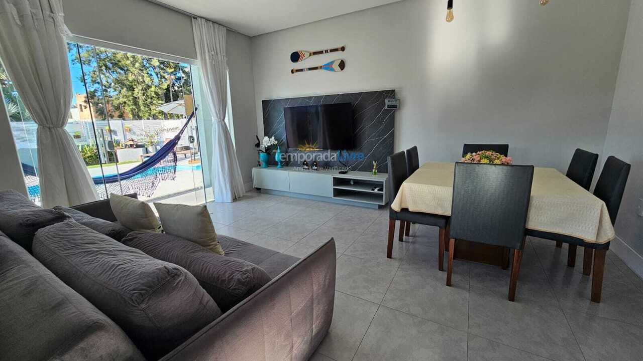 Casa para aluguel de temporada em Bombinhas (Mariscal)