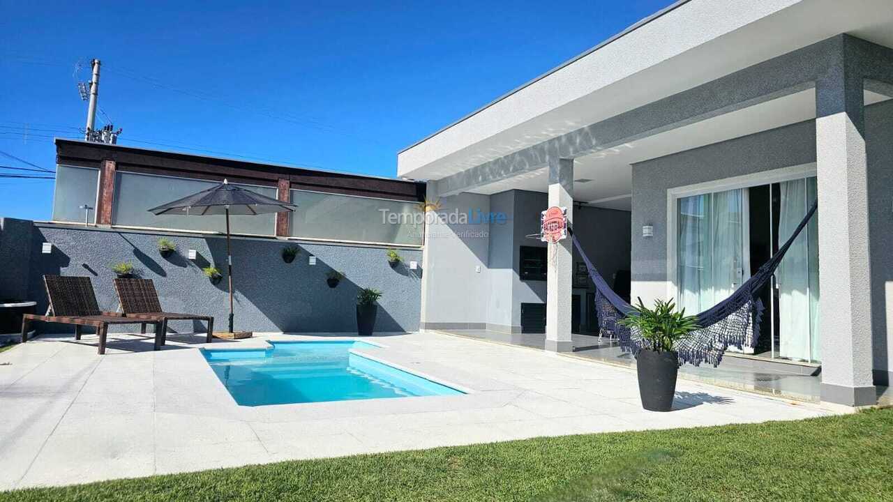 Casa para aluguel de temporada em Bombinhas (Mariscal)