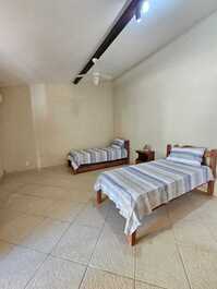 Venha conhecer a Casa Vila Vitória a 50m da praia