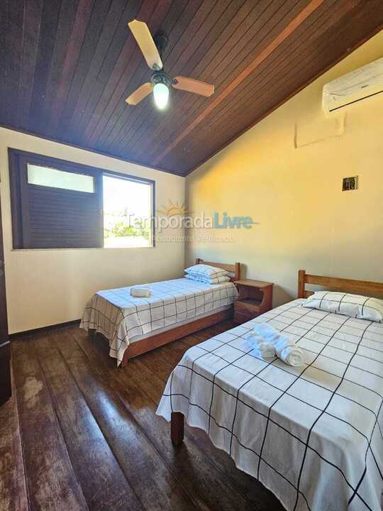 Casa para aluguel de temporada em Lauro de Freitas (Vilas do Atlântico Ba)