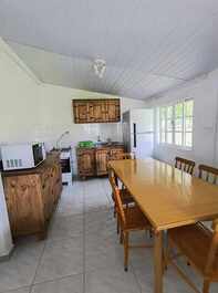 Casa com varanda-vista da cozinha