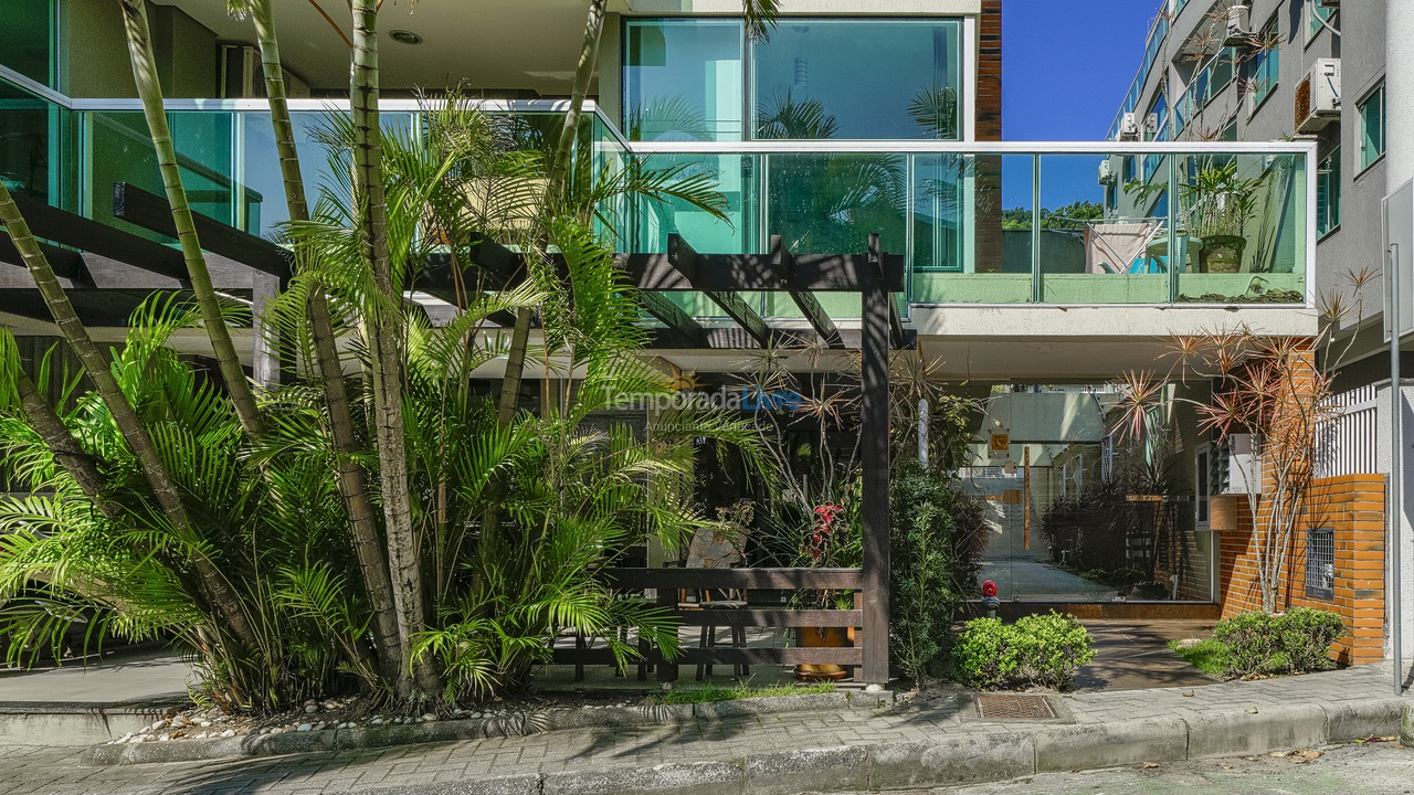 Apartment for vacation rental in Bombinhas (Praia da Lagoinha)