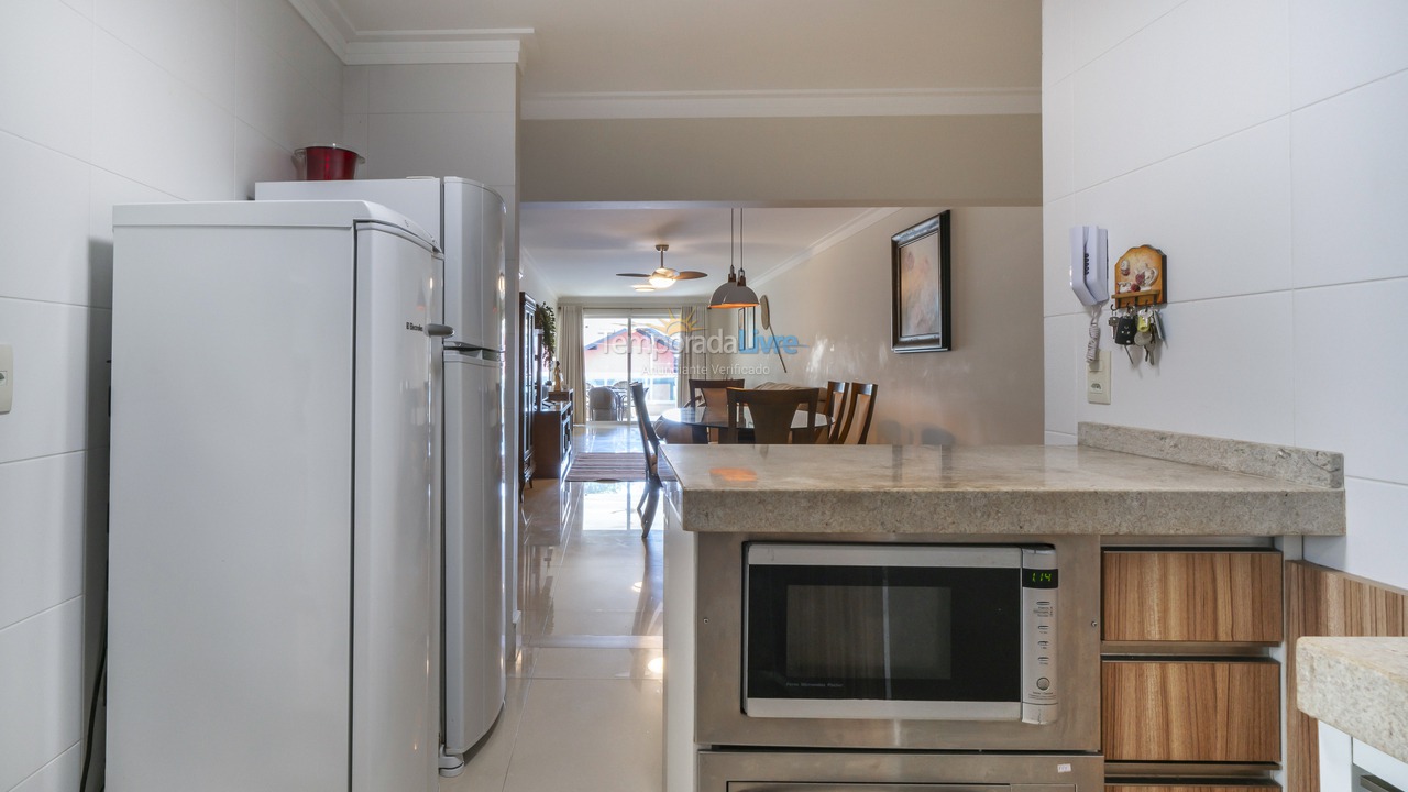 Apartment for vacation rental in Bombinhas (Praia da Lagoinha)