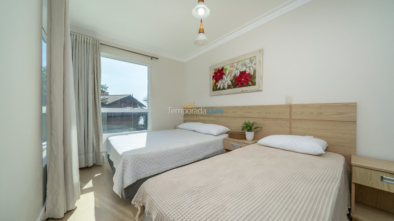 Apartment for vacation rental in Bombinhas (Praia da Lagoinha)