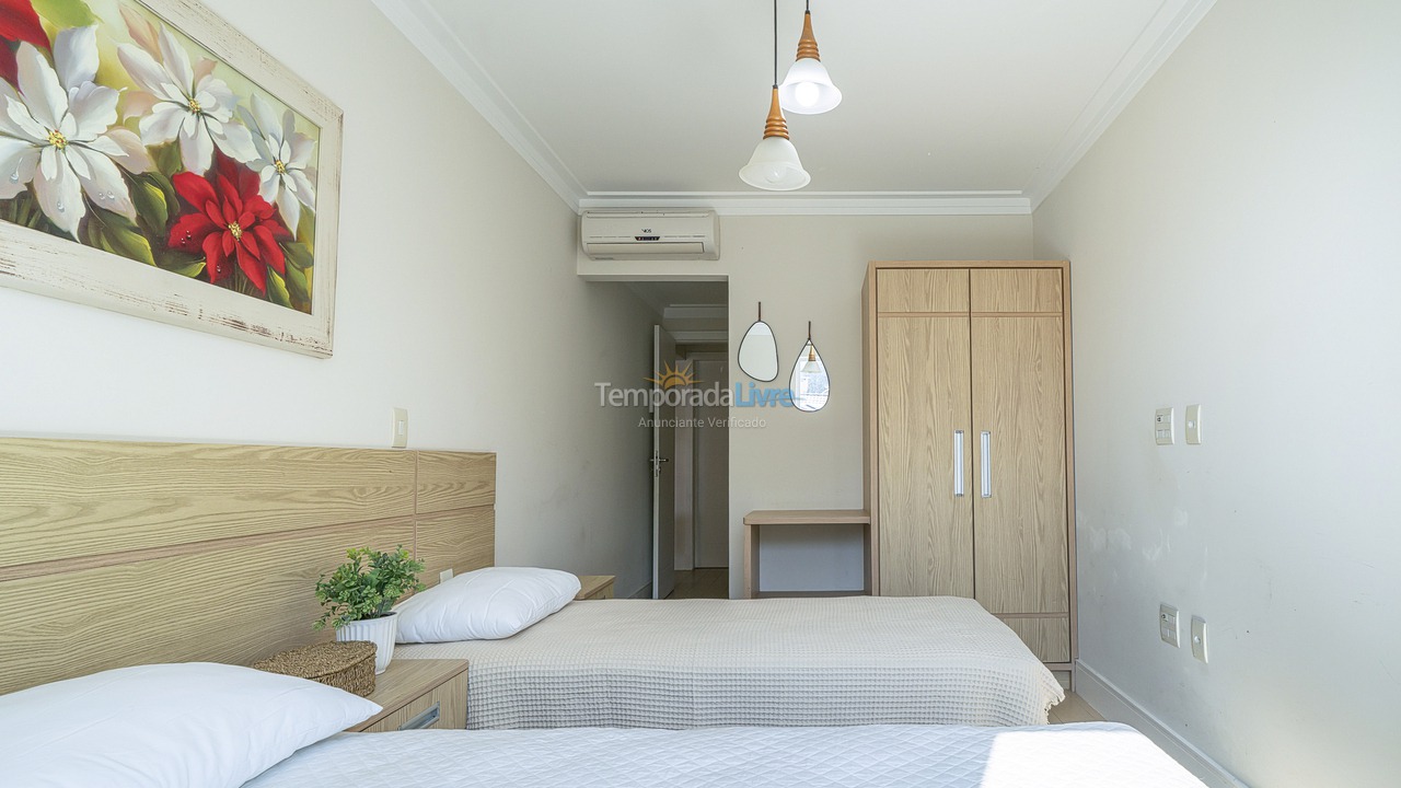 Apartment for vacation rental in Bombinhas (Praia da Lagoinha)