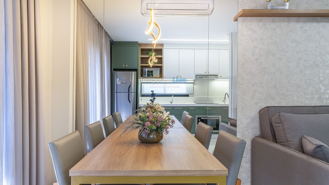 Apartamento para alquiler de vacaciones em Bombinhas (Praia de Bombas)