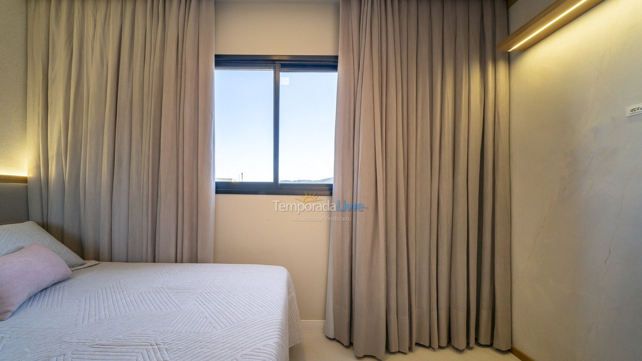 Apartamento para alquiler de vacaciones em Bombinhas (Praia de Bombas)