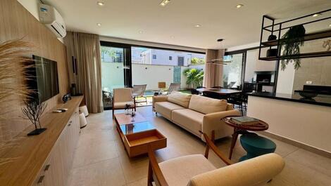 House 30 meters from Juquehy beach with private pool