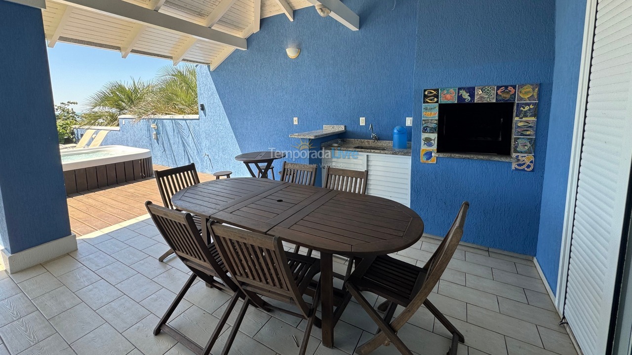 Casa para aluguel de temporada em Bombinhas (Canto Grande)