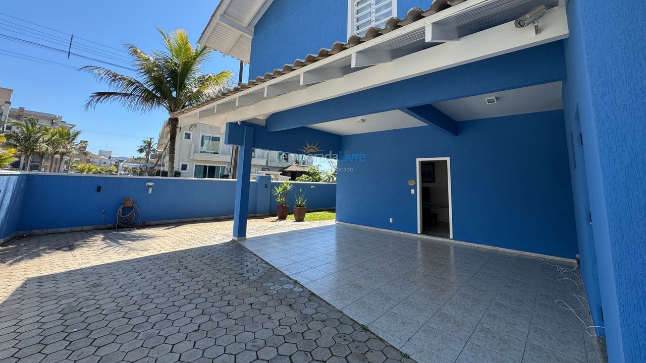 Casa para aluguel de temporada em Bombinhas (Canto Grande)