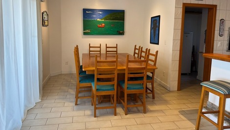 CASA FRENTE MAR DE 5 DORMITÓRIOS NA PRAIA DO CANTO GRANDE